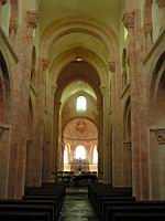 Gourdon, Eglise romane Notre-Dame de l'Assomption, nef et choeur (02)